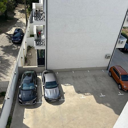 Blue Velvet Apartment Bukares Bagian luar foto