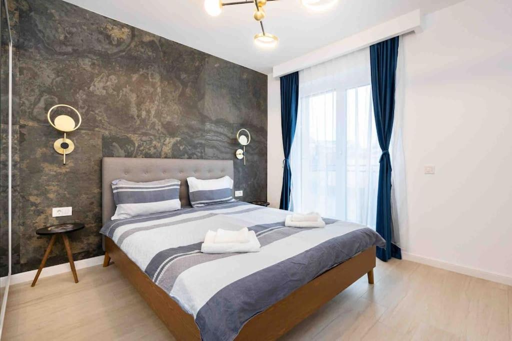 Blue Velvet Apartment Bukares Bagian luar foto